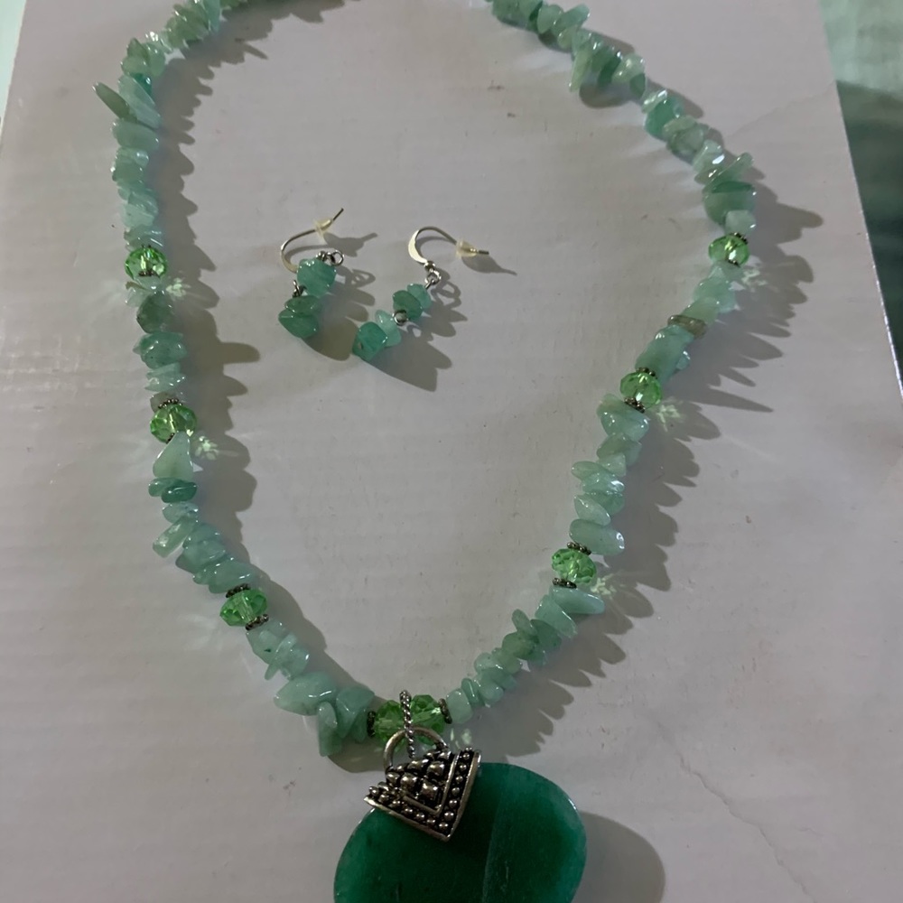 Set of earrings and necklace - Picture 4 of 6